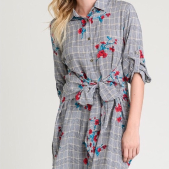 Plaid and Floral Tie Waist Button Down Tunic Top - Picture 3 of 7